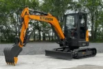 KYMRON® XH42D Pro Series Excavator with Thumb + Cab w/ AC & Radio - Image 4
