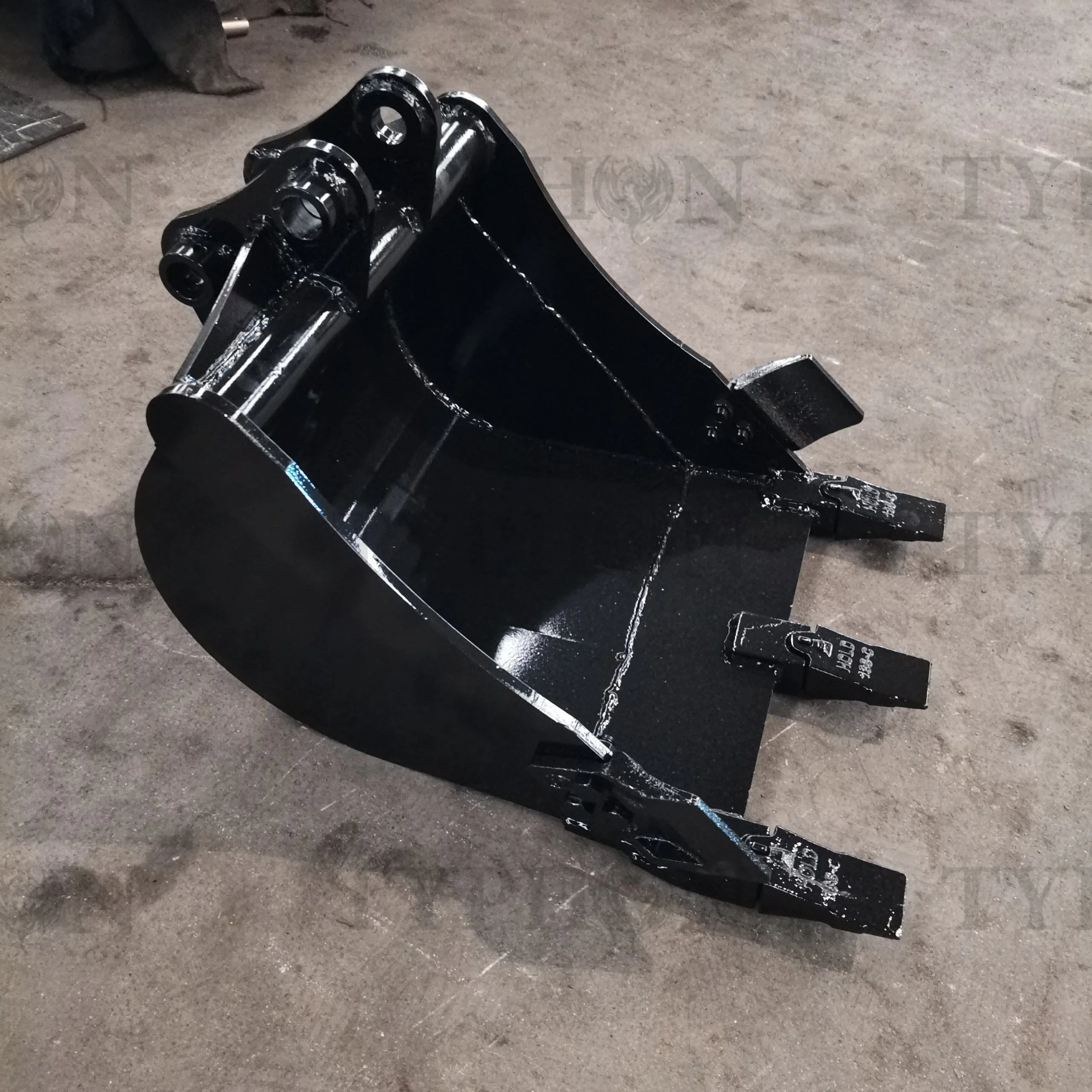 7GlgwhPOTmgbZm7vRGLfHVPJk2WXNcPCw2j0Wat4.webp 2-3.5 Ton Mini Excavator Attachment 550mm Teeth Bucket Trenching Buckets 21 inch - Image 1