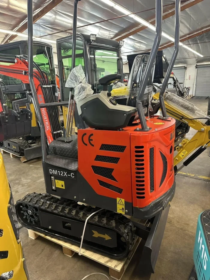 AGT DM12X-C Mini Excavator – Pilot Control, Swing Boom, Hydraulic Thumb by Bidadoo - Image 11