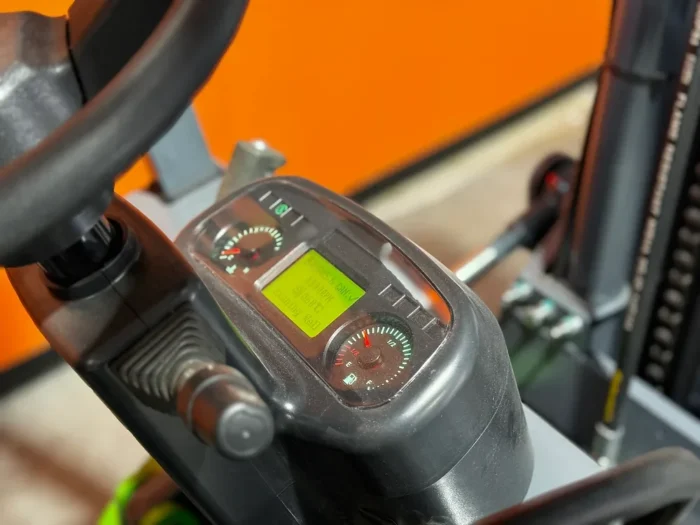 KYMRON® ZXL140 Forklift 15,000lbs lifting Cummins Diesel - Image 5