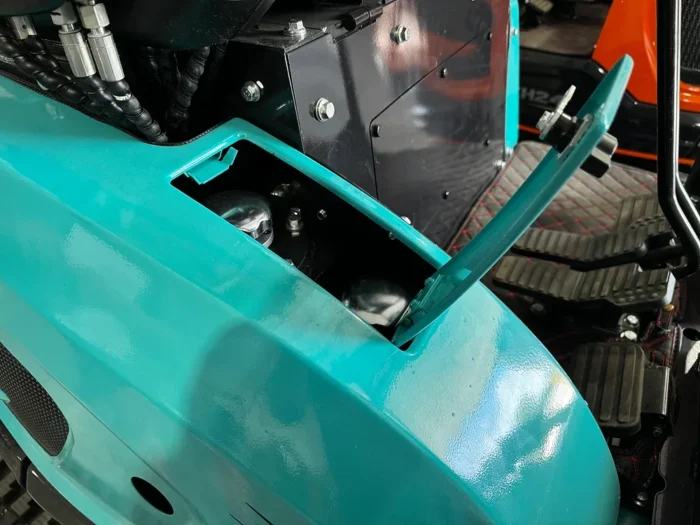 KYMRON® XH24 Mini Excavator (w/ Kubota Diesel Engine) - Image 3