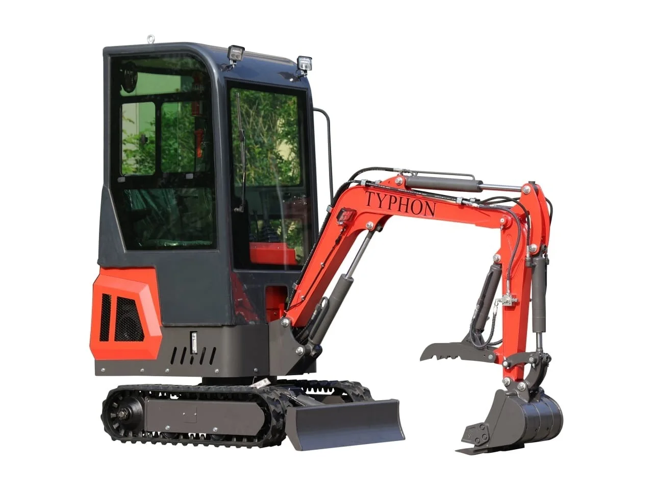 XakHxvmAPSUbA7ZOI3u8FiDRNqxPAlqVZgEhE7EX.webp TYPHON TERROR ONE Mini Excavator – 1.1 Ton Trench Digger with Cabin, Hydraulic Thumb Clip, Hydraulic Oil Cooler, 13.5hp B&S Engine USA - Image 1