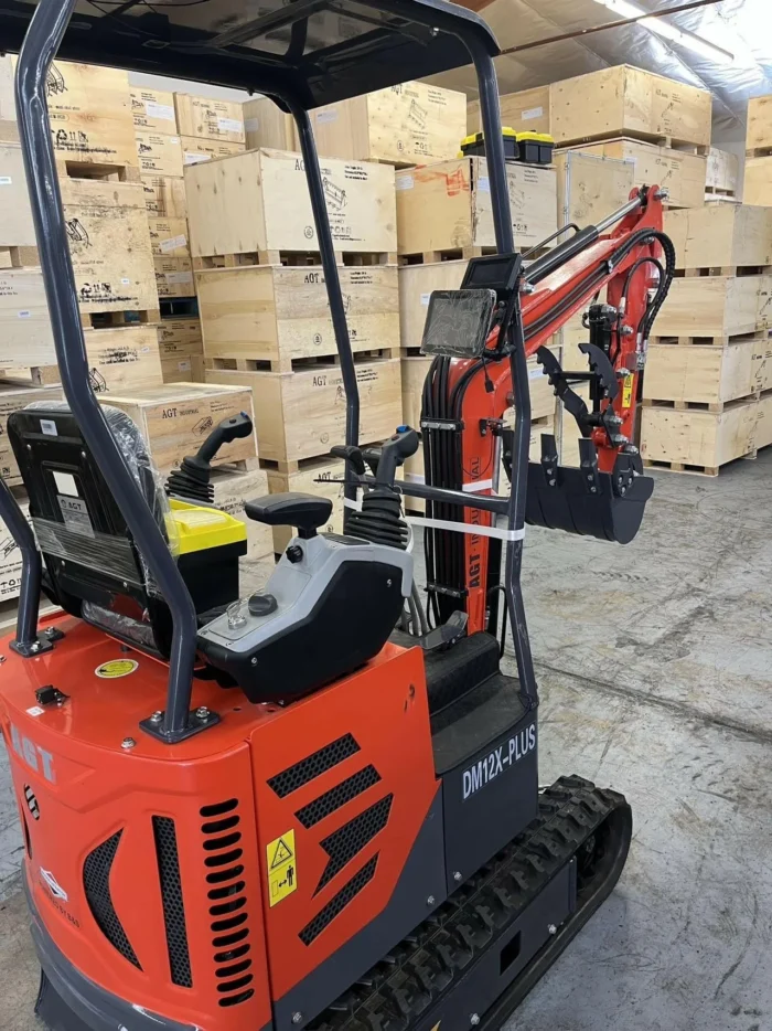 AGT DM12X-C PLUS Mini Excavator – Two-Speed, Pilot Control, Hydraulic Cooler, Swing Boom by Bidadoo - Image 5